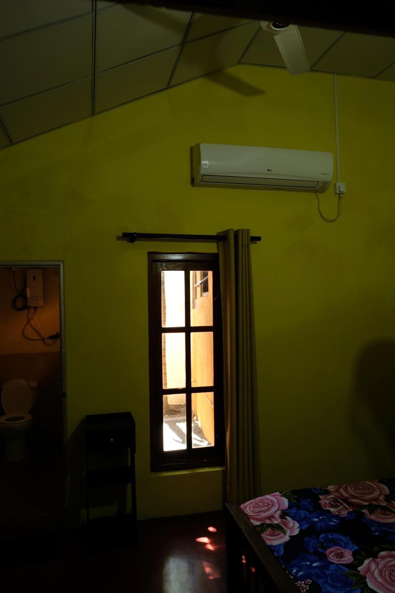 Menaka Homestay Tangalle Eksteriør billede