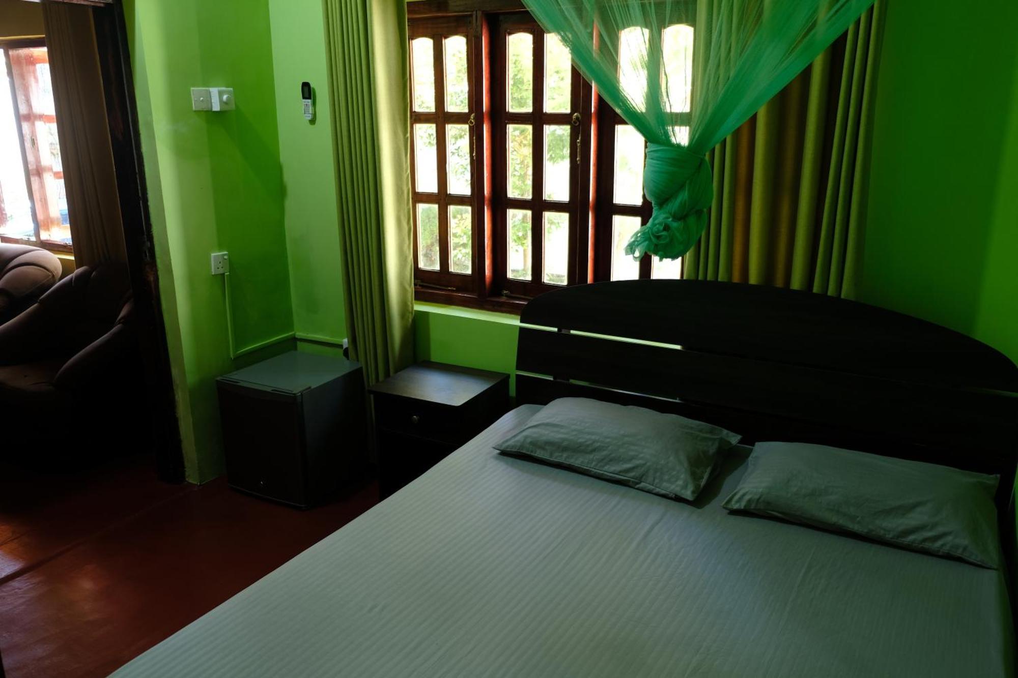 Menaka Homestay Tangalle Eksteriør billede